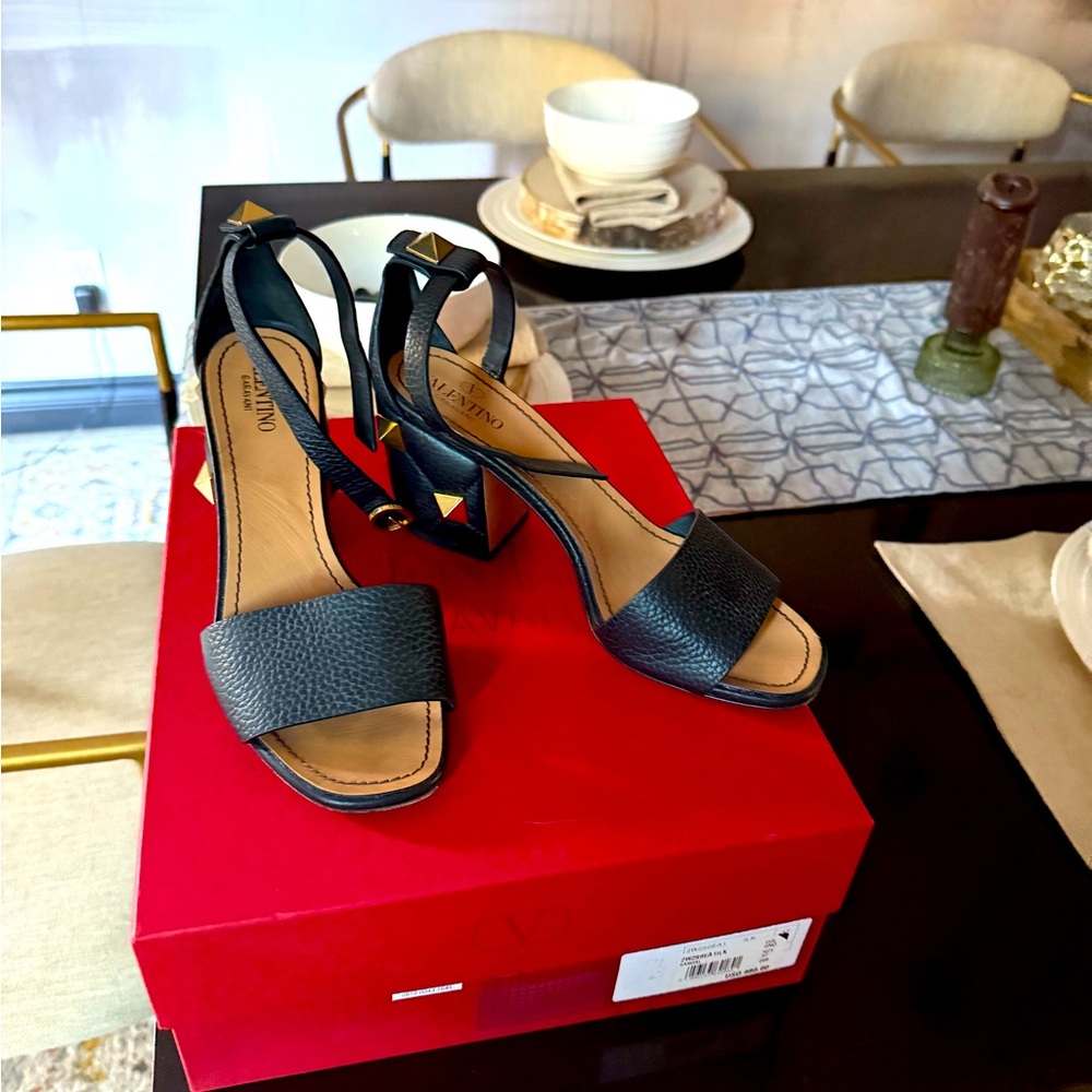Valentino Black Textured Leather Heels